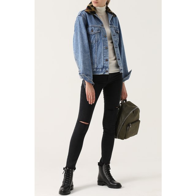 фото Джинсовая куртка с потертостями и декорированным воротником r13