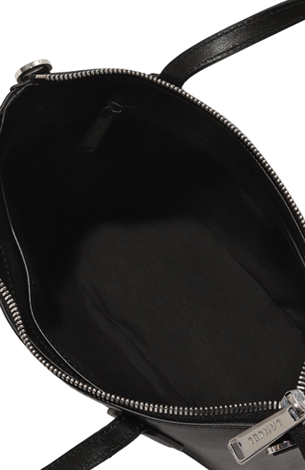 Женская сумка essential LANCEL черного цвета, арт. A12355 | Фото 5 (Сумки-технические: Сумки top-handle; Материал: Натуральная кожа; Ремень/цепочка: На ремешке; Размер: small)