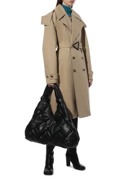 Женская сумка padded lock large BOTTEGA VENETA черного цвета, арт. 680164/V1F20 | Фото 3 (Сумки-технические: Сумки top-handle; Материал: Натуральная кожа; Региональные ограничения белый список (Axapta Mercury): RU; Размер: large)