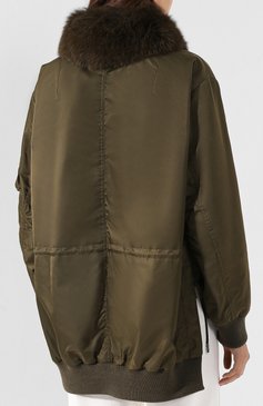 Женская куртка с меховым воротником YS ARMY PARIS хаки цвета, арт. 9EFV06181NB6X | Фото 4 (Кросс-КТ: Куртка; Женское Кросс-КТ: Мех, Пуховик-куртка; Рукава: Длинные; Материал внутренний: Не назначено; Материал утеплителя: Натуральный мех; Материал внешний: Синтетический материал; Материал сплава: Проставлено; Драгоценные камни: Проставлено; Длина (верхняя одежда): Короткие; Статус проверки: Проверена категория)