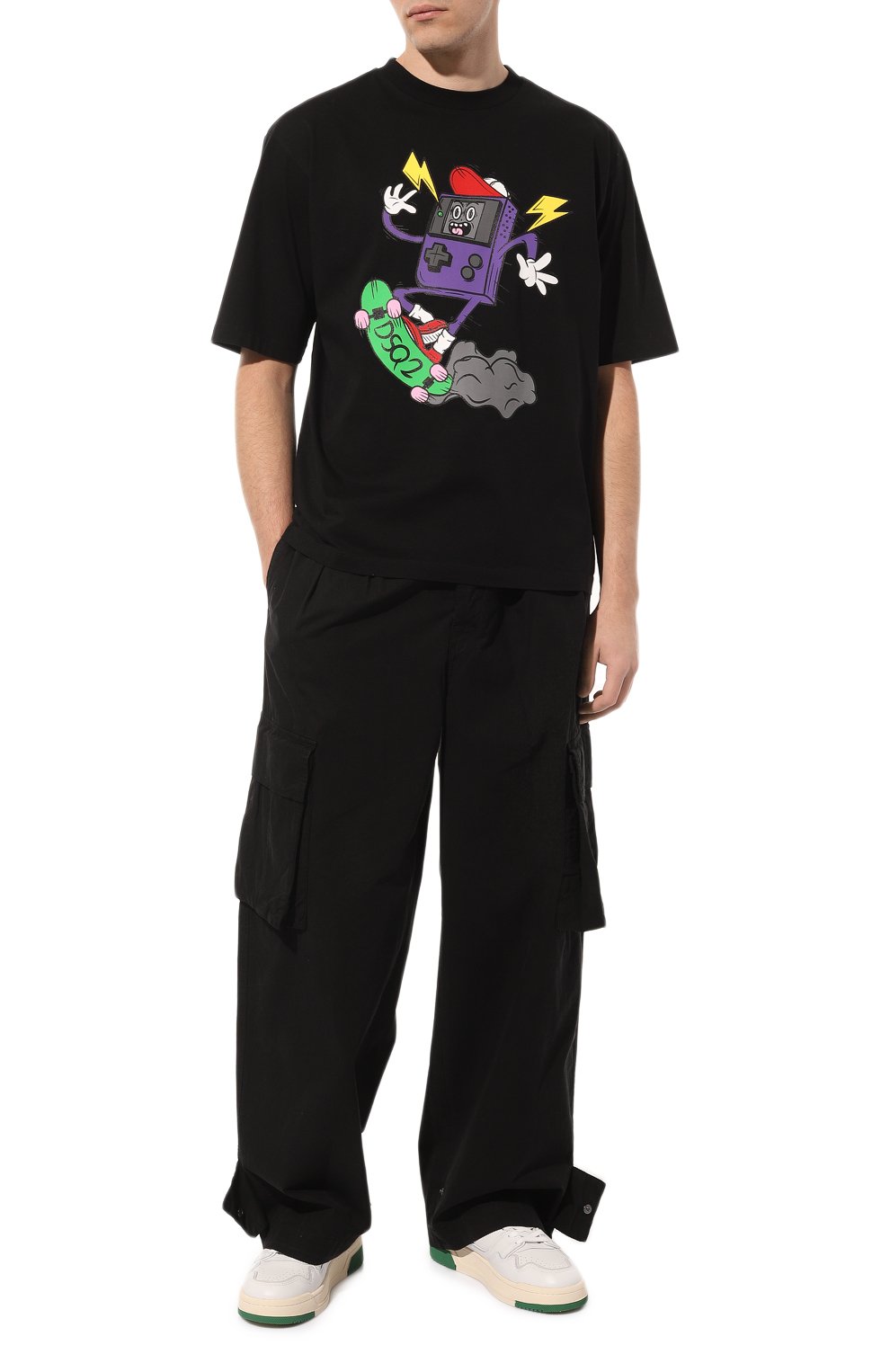 Мужская хлопковая футболка DSQUARED2 черного цвета, арт. S74GD1191/S23009 | Фото 2 (Рукава: Короткие; Длина (для топов): Стандартные; Стили: Гранж; Принт: С принтом; Материал сплава: Проставлено; Материал внешний: Хлопок; Драгоценные камни: Проставлено)