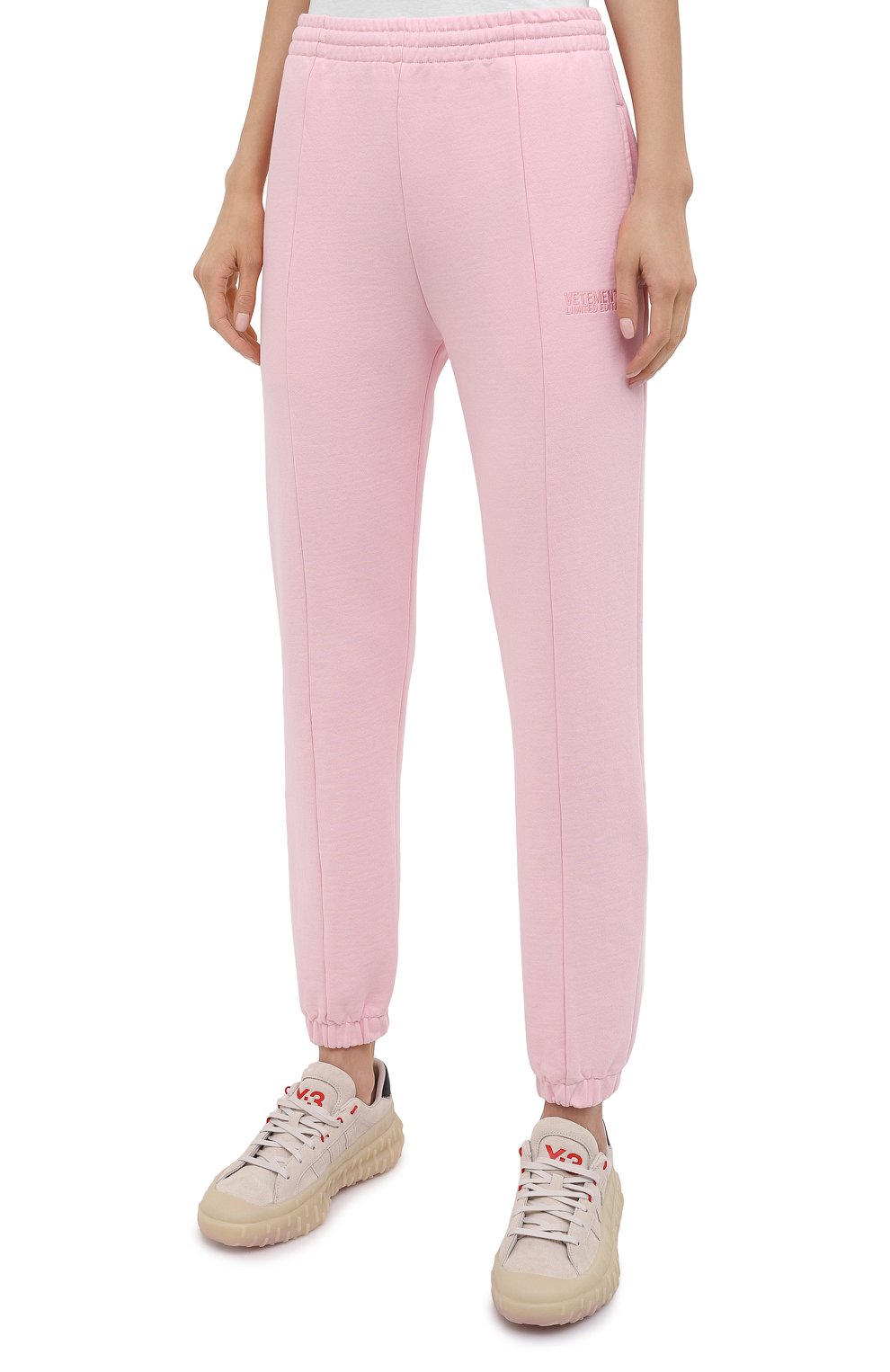 Хлопковые джоггеры VETEMENTS  WA52PA250P 1606/BABY PINK Фото 3