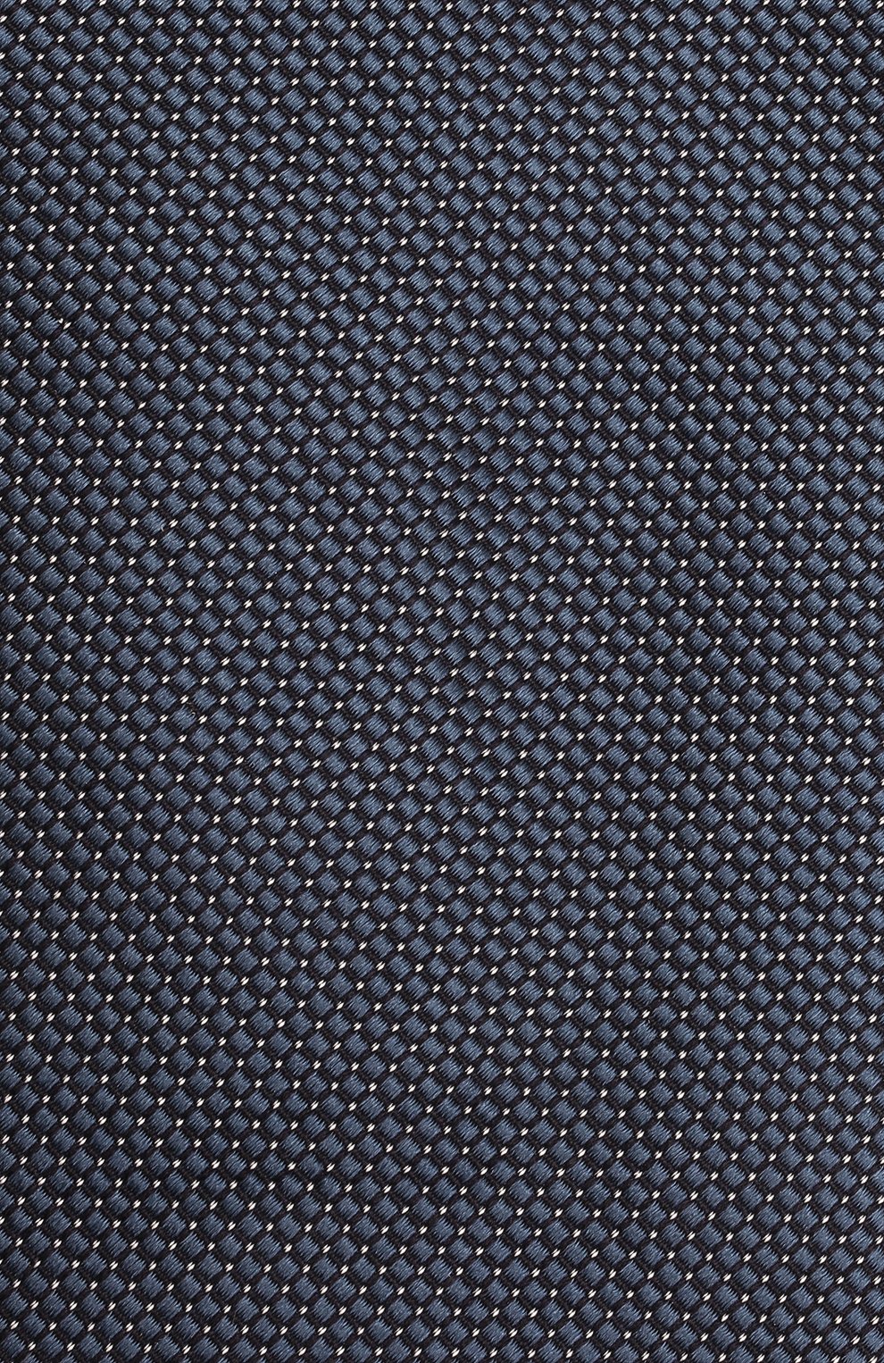 Мужской шелковый галстук BRIONI темно-синего цвета, арт. 062I00/P1462 | Фото 4 (Материал: Текстиль, Шелк; Принт: Без принта; Материал сплава: Проставлено; Нос: Не проставлено)