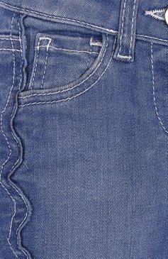 Детские джинсы с фигурной прострочкой и бахромой CHLOÉ голубого цвета, арт. C14539/2A-5A | Фото 3 (Материал внешний: Хлопок; Кросс-КТ: джинсы; Статус проверки: Проверено; Детали: Потертости)