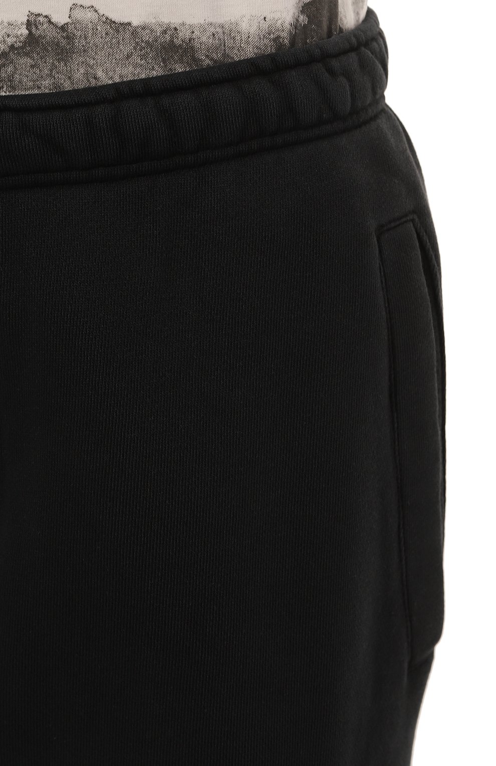 Мужские хлопковые джоггеры DIESEL черного цвета, арт. A10257/0AJAB | Фото 5 (Длина (брюки, джинсы): Стандартные; Стили: Гранж, Спорт-шик; Материал сплава: Проставлено; Материал внешний: Хлопок; Драгоценные камни: Проставлено; Силуэт М (брюки): Джоггеры)