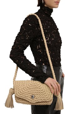 Женская сумка classic BOTTEGA VENETA кремвого цвета, арт. 680185/V1FS0 | Фото 2 (Сумки-технические: Сумки через плечо; Размер: medium; Материал: Натуральная кожа)