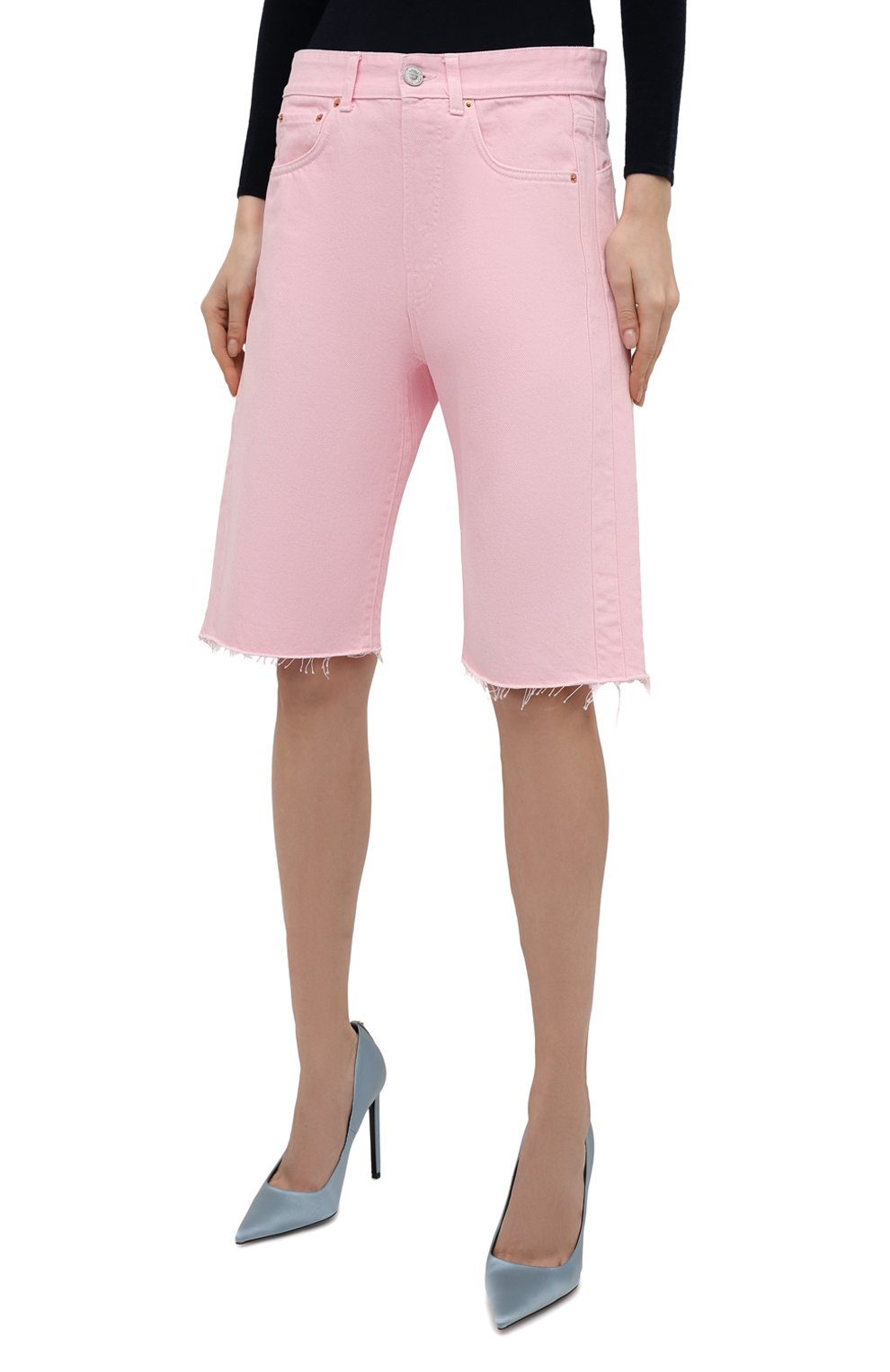 Женские джинсовые шорты VETEMENTS розового цвета, арт. UE52PA440P 2804/W | Фото 3 (Женское Кросс-КТ: Шорты-одежда; Кросс-КТ: Деним; Стили: Гранж; Материал внешний: Хлопок; Длина Ж (юбки, платья, шорты): Миди)