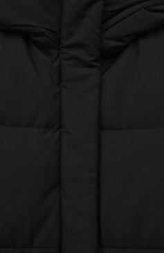 Детская пуховая куртка MONNALISA черного цвета, арт. 17B104 | Фото 3 (Девочки Кросс-КТ: Пуховик-верхняя одежда; Рукава: Длинные; Материал внешний: Синтетический материал; Материал сплава: Проставлено; Материал подклада: Синтетический материал; Драгоценные камни: Проставлено; Материал утеплителя: Пух и перо)