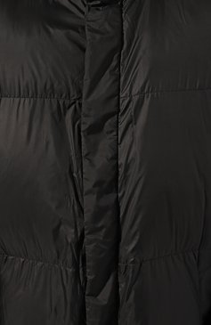 Мужская утепленное пальто DIESEL черного цвета, арт. A11486/0HJAJ | Фото 5 (Кросс-КТ: Куртка; Рукава: Длинные; Длина (верхняя одежда): До колена; Материал внешний: Синтетический материал; Мужское Кросс-КТ: утепленные куртки; Материал сплава: Проставлено; Материал подклада: Синтетический материал; Драгоценные ка мни: Проставлено; Стили: Кэжуэл)