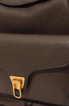 Женский рюкзак beat COCCINELLE темно-коричневого цвета, арт. E1 MF6 14 01 01 | Фото 3 (Разм ер: medium; Материал: Натуральная кожа; Материал сплава: Проставлено; Драгоценные камни: Проставлено; Стили: Кэжуэл)