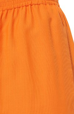 Женские брюки из вискозы FORTE_FORTE оранжевого цвета, арт. 10042 | Фото 5 (Силуэт Ж (брюки и джинсы): Широкие; Длина (брюки, джинсы): Стандартные; Женское Кросс-КТ: Брюки-одежда; Материал внешний: Вискоза; Стили: Кэжуэл)