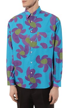 Мужская рубашка JACQUEMUS голубого цвета, арт. 22H216SH001/1077PRINTPURPLEFLOWERS | Фото 3 (Манжеты: На пуговицах; Воротник: Кент; Материал внешний: Шерсть, Синтетический материал; Рукава: Длинные; Случай: Повседневный; Длина (для топов): Стандартные; Принт: С принтом; Стили: Кэжуэл)