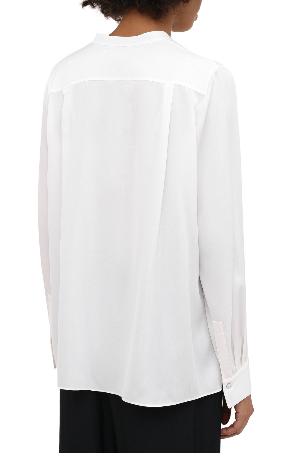 Женская шелковая блузка VINCE белого цвета, арт. V674312338 | Фото 4 (Материал внешний: Шелк; Рукава: Длинные; Принт: Без принта; Длина (для топов): Стандартные; Стили: Классический; Женское Кросс-КТ: Блуза-одежда)