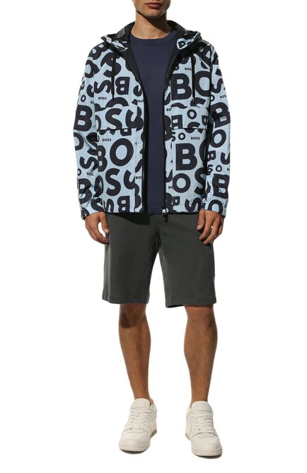 Мужская куртка BOSS голубого цвета, арт. 50472295 | Фото 2 (Материал подклада: Синтетический материал; Длина (верхняя одежда): Короткие; Рукава: Длинные; Материал внешний: Синтетический материал; Кросс-КТ: Куртка, Ветровка; Стили: Кэжуэл)