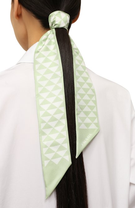Женский шелковый платок PRADA зеленого цвета, арт. 1FF008-2DTP-F077L | Фото 2 (Материал: Текстиль, Шелк; Принт: С принтом)