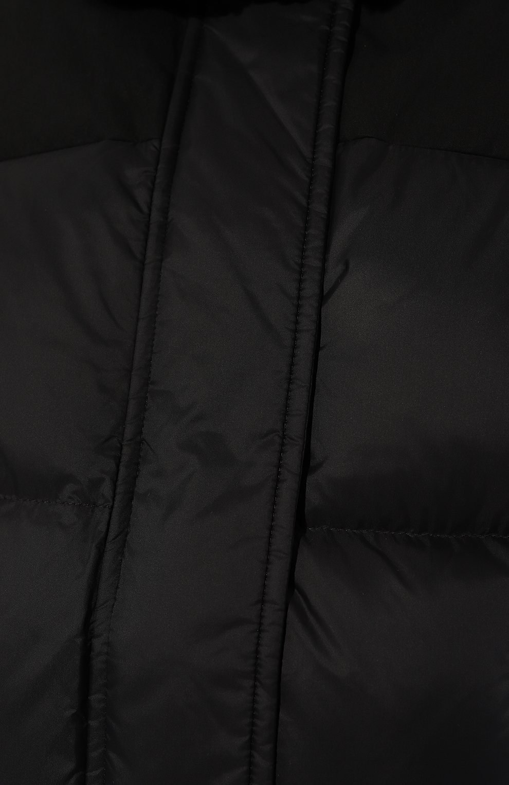 Женский пуховик YS ARMY PARIS черного цвета, арт. 24WFV03153M15W | Фото 5 (Кросс-КТ: Куртка, Пуховик; Рукава: Длинные; Материал сплава: Проставлено; Материал внешний: Хлопок; Стили: Спорт-шик; Материал подклада: Синтетический материал; Драгоценные камни: Проставлено; Длина (верхняя одежда): Короткие; Материал утеплителя: Пух и перо)
