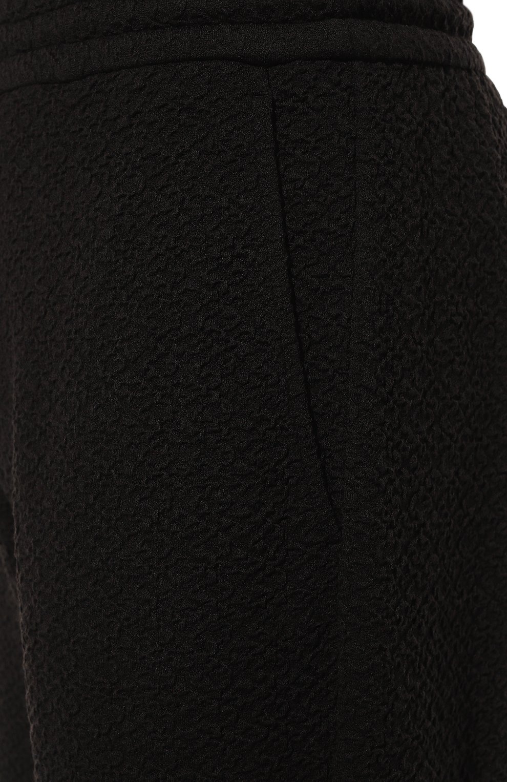 Мужские джоггеры EMPORIO ARMANI черного цвета, арт. 6R1P7Q/1J7GZ | Фото 5 (Материал внешний: Шерсть, Синтетический материал; Длина (брюки, джинсы): Стандартные; Материал сплава: Проставлено; Стили: Спорт-шик; Драгоценные камни: Проставлено; Силуэт М (брюки): Джоггеры)