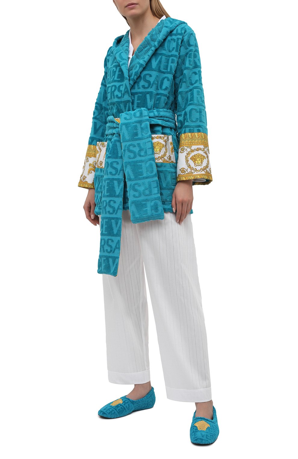Женского текстильные слиперы VERSACE бирюзового цвета, арт. ZSL000001/ZC0SP052 | Фото 2 (Материал внешний: Текстиль; Женское Кросс-КТ: слиперы-домашняя обувь; Материал внутренний: Текстиль; Подошва: Плоская)