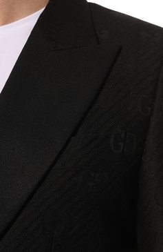 Мужской пиджак из шерсти и шелка GUCCI черного цвета, арт. 625325 ZADC7 | Фото 5 (Материал внешний: Шерсть, Шелк; Рукава: Длинные; Случай: Вечерний; Длина (для топов): Стандартные; Материал сплава: Проставлено; Стили: Классический; 1-2-бортные: Однобортные; Драгоценные камни: Проставлено; Пиджаки М: Приталенный)
