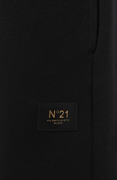 Мужские хлопковые джоггеры N21 черного цвета, арт. B071 | Фото 5 (Длина (брюки, джинсы): Стандартные; Материал сплава: Проставлено; Материал внешний: Хлопок; Стили: Спорт-шик; Драгоценные камни: Проставлено; Силуэт М (брюки): Джоггеры)