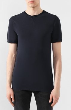 Мужская хлопковая футболка TRANSIT темно-синего цвета, арт. CFUTRK2371 | Фото 3 (Принт: Без принта; Рукава: Короткие; Длина (для топов): Стандартные; Материал внешний: Хлопок; Стили: Кэжуэл)