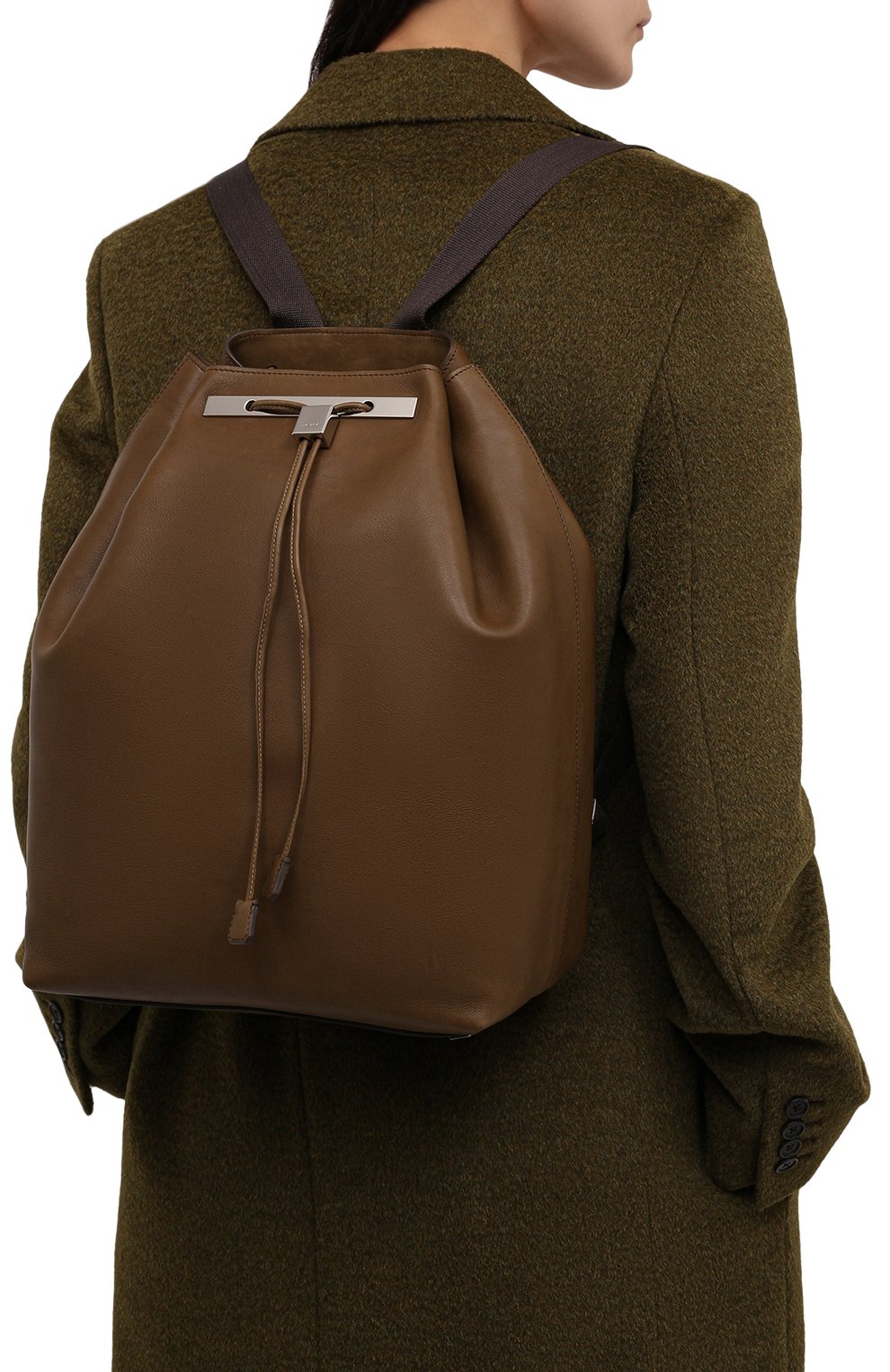 Женский рюкзак THE ROW коричневого цвета, арт. W1000L72 | Фото 2 (Размер: medium; Материал: Натуральная кожа; Стили: Кэжуэл)