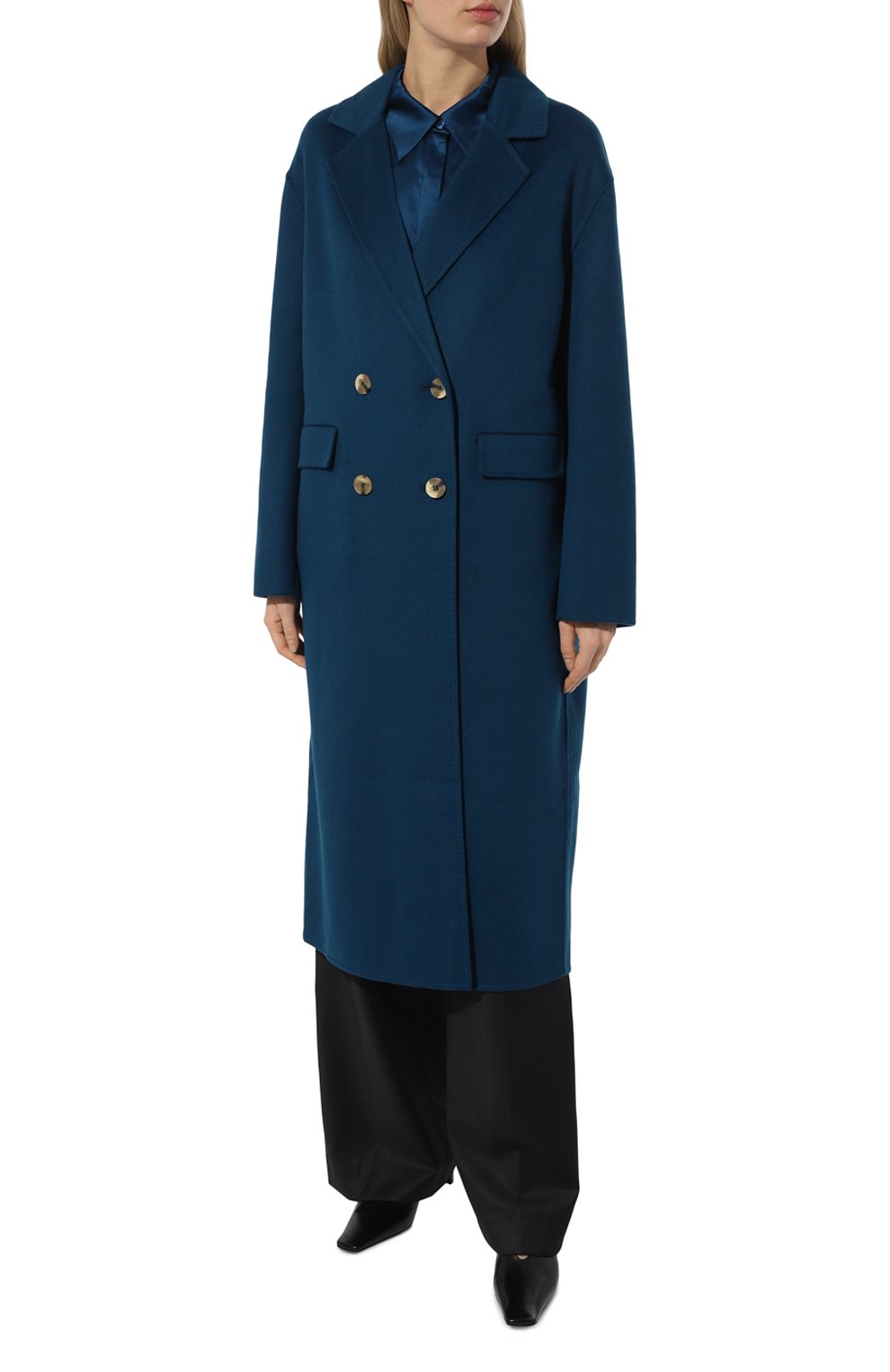 Женское шерстяное пальто MAX&MOI синего цвета, арт. H23MAB0 | Фото 3 (Материал внешний: Шерсть; Рукава: Длинные; Материал сплава: Проставлено; Длина (верхняя одежда): Длинные; Драгоценные камни: Проставлено; 1-2-бортные: Двубортные; Стили: Кэжуэл)