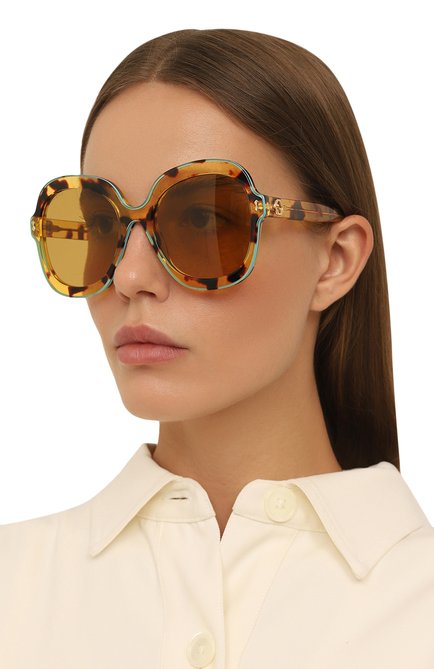 Женские солнцезащитные очки GUCCI желтого цвета, арт. GG1240S 003 | Фото 2 (Тип очков: С/з; Материал: Пластик; Оптика Гендер: оптика-женское; Очки форма: Круглые)