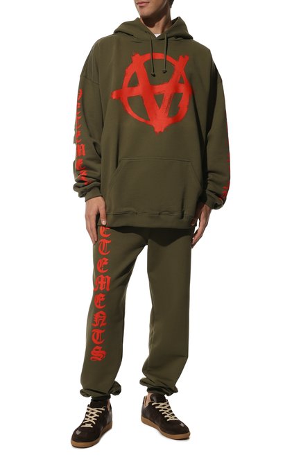 Мужские хлопковые джоггеры VETEMENTS хаки цвета, арт. UE52PA180K 1601/M | Фото 2 (Длина (брюки, джинсы): Стандартные; Материал внешний: Хлопок; Силуэт М (брюки): Джоггеры; Стили: Спорт-шик, Милитари)