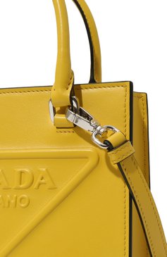 Женский сумка-тоут PRADA желтого цвета, арт. 1BA333-ASK-F0377-OOO | Фото 3 (Сумки-технические: Сумки-шопперы; Материал: Натуральная кожа; Размер: mini; Ремень/цепочка: На ремешке)