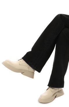 Женские кожаные ботинки MATTIA CAPEZZANI кремвого цвета, арт. W273/VITELL0 | Фото 3 (Подошва: Платформа; Каблук высота: Низкий; Женское Кросс-КТ: Военные ботинки; Региональные ограничения белый список (Axapta Mercury): Не проставлено; Материал внутренний: Натуральная кожа; Материал сплава: Проставлено; Нос: Не проставл�ено; Материал утеплителя: Без утеплителя; Драгоценные камни: Проставлено)
