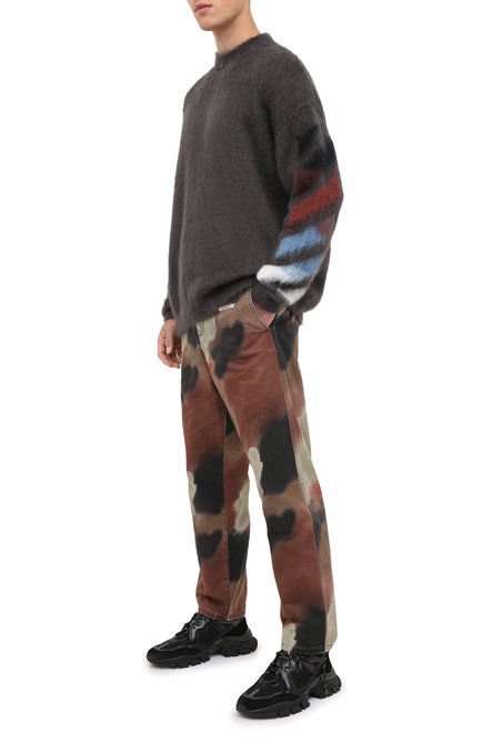 Мужской свитер OFF-WHITE серого цвета, арт. 0MHA036F20KNI0010987 | Фото 2 (Рукава: Длинные; Материал внешний: Шерсть, Синтетический материал; Длина (для топов): Удлиненные; Мужское Кросс-КТ: Свитер-одежда; Принт: С принтом; Стили: Гранж)