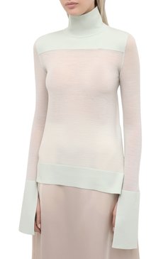 Женская шерстяная водолазка JIL SANDER светло-зеленого цвета, арт. JSWS754300-WSY20088 | Фото 3 (Женское Кросс-КТ: Водолазка-одежда; Материал внешний: Шерсть; Рукава: Длинные; Региональные ограничения белый список (Axapta Mercury): Не проставлено, RU; Длина (для топов): Стандартные; Материал сплава: Проставлено; Драгоценные камни: Проставлено; Стили: Кэжуэл)