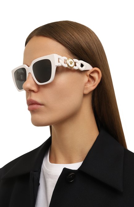 Женские солнцезащитные очк и VERSACE белого цвета, арт. 4409-314/87 | Фото 2 (Тип очков: С/з; Материал: Пластик; Оптика Гендер: оптика-женское; Очки форма: Квадратные)