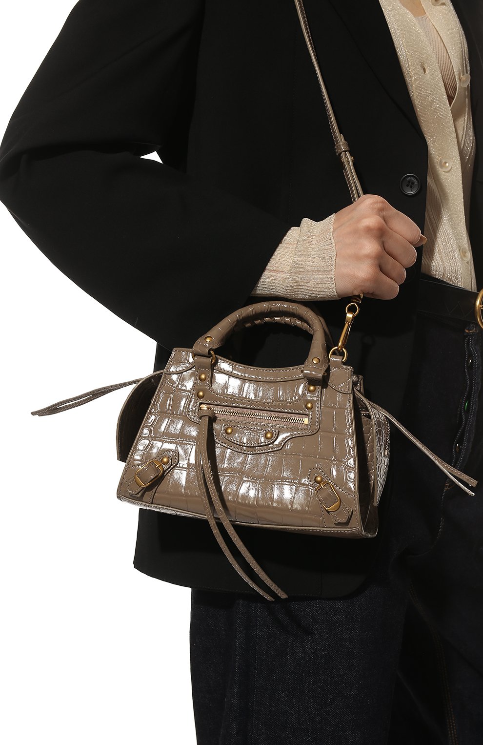 Женская сумка neo classic mini BALENCIAGA коричневого цвета, арт. 638524/1R0D1 | Фото 6 (Сумки-технические: Сумки через плечо, Сумки top-handle; Материал: Натуральная кожа; Размер: mini; Ремень/цепочка: На ремешке)
