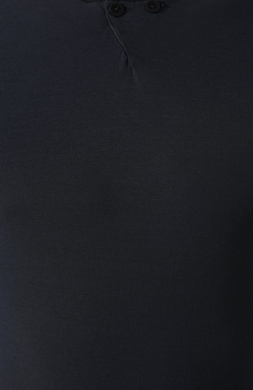 Мужская хлопковая футболка TRANSIT темно-синего цвета, арт. CFUTRK2371 | Фото 5 (Принт: Без принта; Рукава: Короткие; Длина (для топов): Стандартные; Материал �внешний: Хлопок; Стили: Кэжуэл)