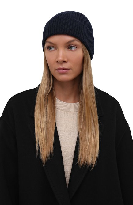 Женская кашемировая шапка GIORGIO ARMANI темно-синего цвета, арт. 797258/1A512 | Фото 2 (Материал: Шерсть, Кашемир, Текстиль)