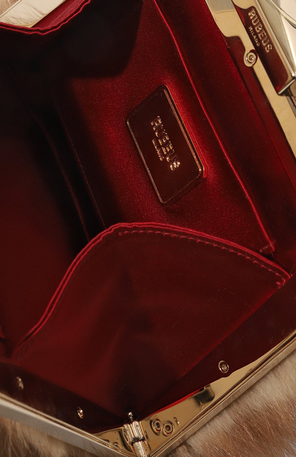 Женская сумка mydas small из меха соболя RUBEUS MILANO бежевого цвета, арт. 012/16D MSSAHONE01 | Фото 5 (Сумки-технические: Сумки через плечо; Размер: small)