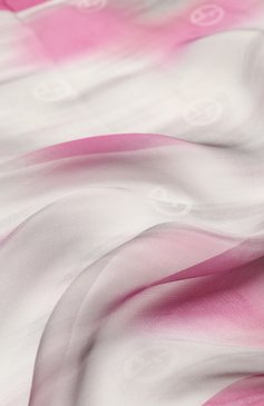 Женский шелковый шарф GIORGIO ARMANI розового цвета, арт. 795218/3R130 | Фото 4 (Материал: Текстиль, Шелк; Материал сплава: Проставлено; Нос: Не проставлено)