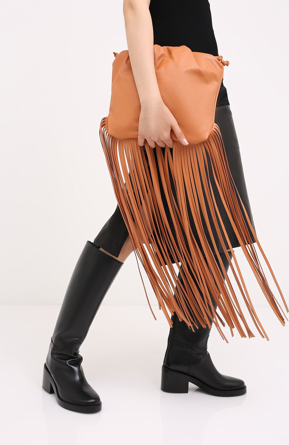 фото Сумка fringe pouch bottega veneta