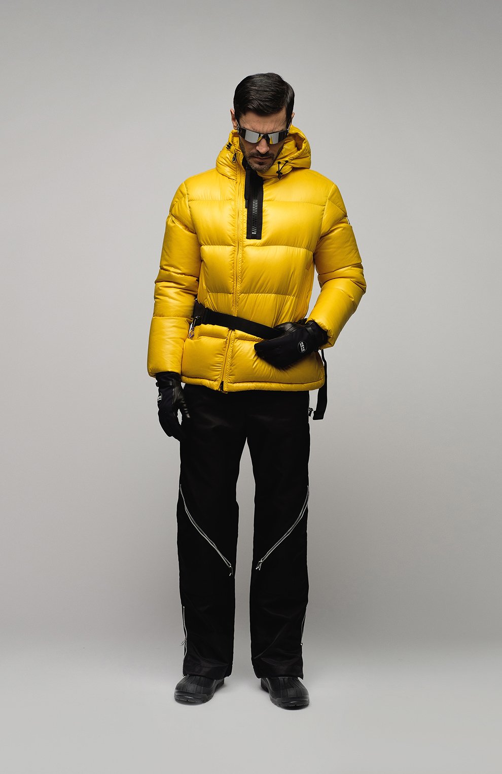 Мужские сапоги summus MONCLER черного цвета, арт. G2-09A-4H600-00-02SYD | Фото 7 (Материал внешний: Экокожа, Текстиль; Каблук высота: Высокий; Высота голенища: Высокие; Материал внутренний: Натуральная кожа, Текстиль; Подошва: Плоская; Мужское Кросс-КТ: Сапоги-обувь, Дутики)