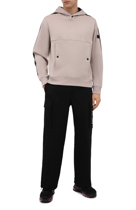 Мужские хлопковые брюки-карго 2 moncler 1952 MONCLER GENIUS черного цвета, арт. G2-091-2A000-22-54A1U | Фото 2 (Материал внешний: Хлопок; Длина (брюки, джинсы): Стандартные; Случай: Повседневный; Силуэт М (брюки): Карго; Стили: Гранж)