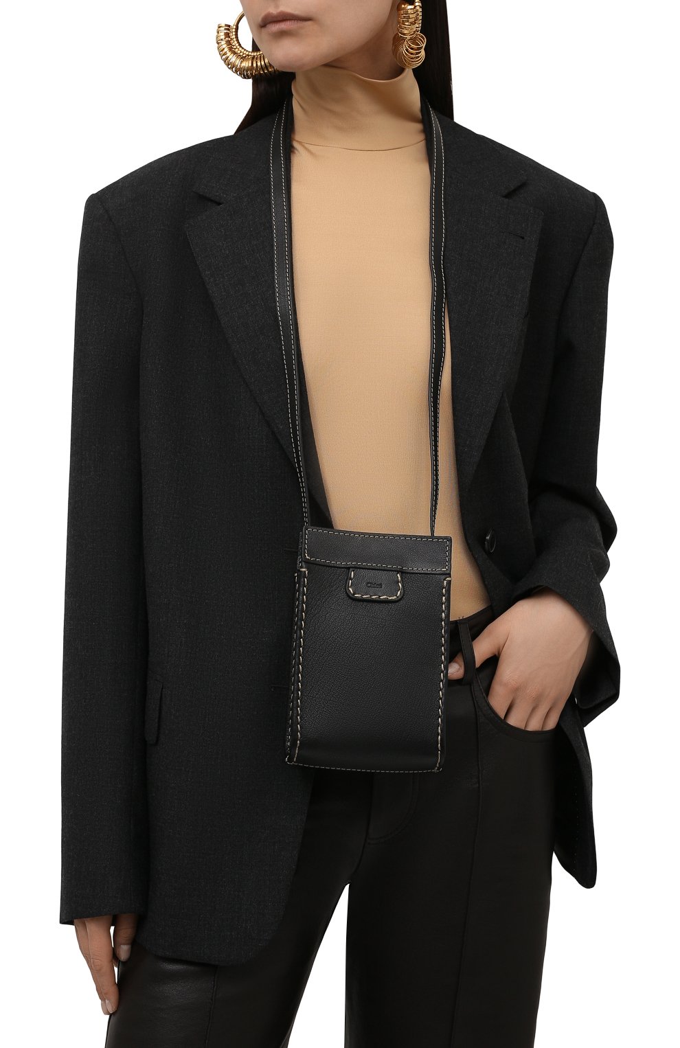 Кожаный чехол edith для iphone CHLOÉ черного цвета, арт. CHC21WP165F43 | Фото 2 (Женское Кросс-КТ: Кожа iPhone; Материал: Натуральная кожа)