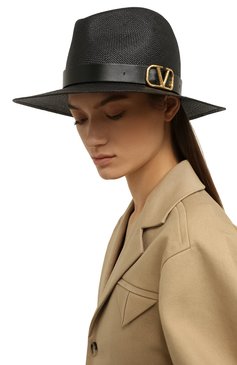 Женская соломенная шляпа  VALENTINO черного цвета, арт. VW2HAA31/KZN | Фото 2 (Региональные ограничения белый список (Axapta Mercury): RU; Материал: Растительное волокно)