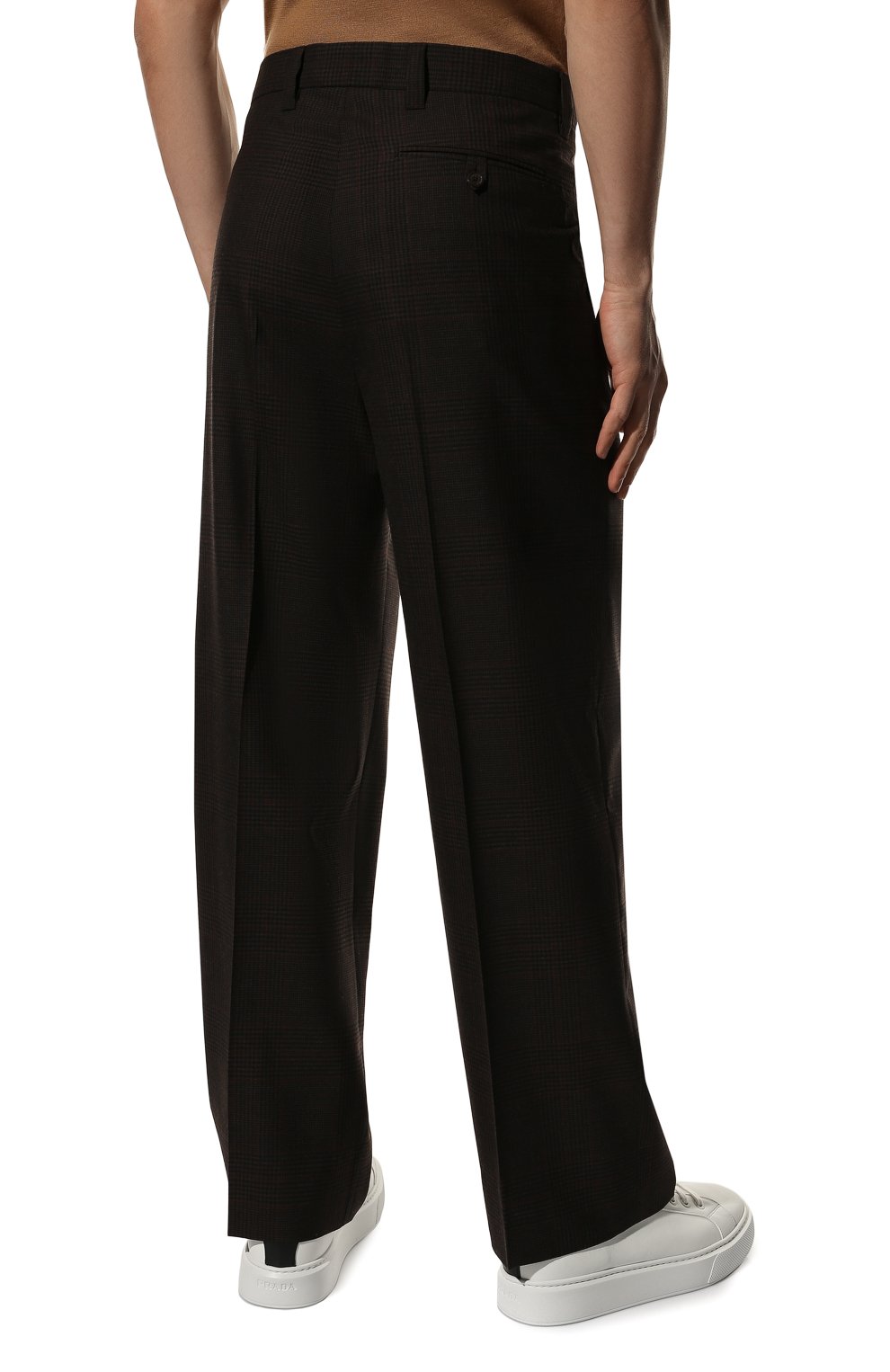 Мужски е шерстяные брюки PRADA темно-коричневого цвета, арт. UP0178-10EB-F0192-221 | Фото 4 (Материал внешний: Шерсть; Длина (брюки, джинсы): Стандартные; Стили: Классический; Случай: Формальный)