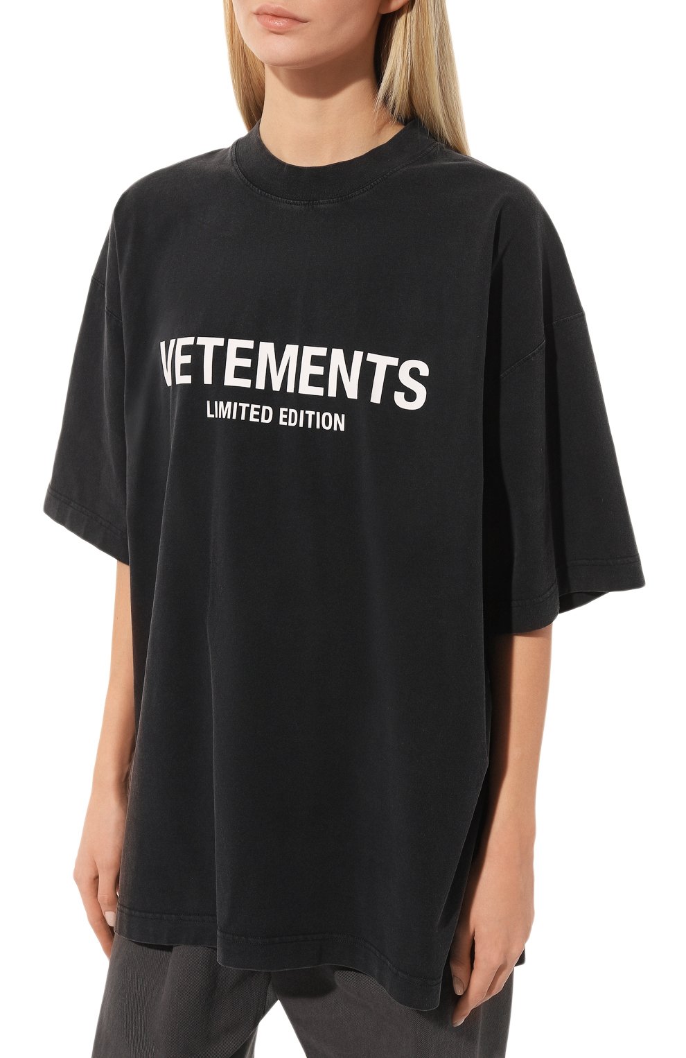 Хлопковая футболка VETEMENTS  UE63TR720X Фото 3