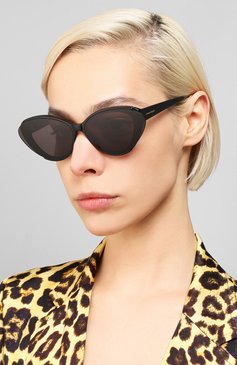 Женские солнцезащитные очки ALEXANDER MCQUEEN черного цвета, арт. AM0249S 001 | Фото 2 (Региональные ограничения белый список (Axapta Mercury): RU; Тип очков: С/з; Оптика Гендер: оптика-женское; Очки форма: Cat-eye)
