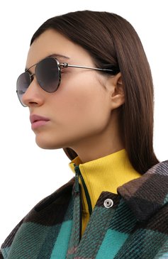 Женские солнцезащитные очки VALENTINO серого цвета, арт. 2034-30398G | Фото 2 (Региональные ограничения белый список (Axapta Mercury): RU; Тип очков: С/з; Оптика Гендер: оптика-женское; Очки форма: Авиаторы)