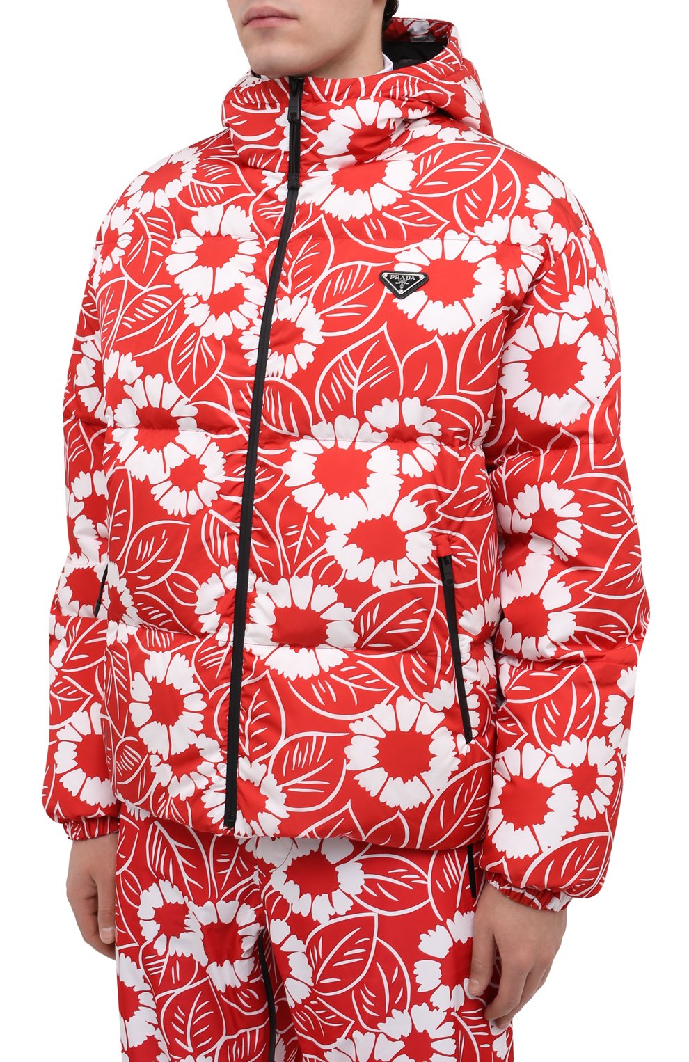 Мужская утепленная куртка PRADA красного цвета, арт. SGC025-10UU-F0976-212 | Фото 3 (Кросс-КТ: Куртка, другое; Материал внешний: Синтетический материал; Мужское Кросс-КТ: утепленные куртки; Стили: Спорт-шик; Длина (верхняя одежда): Короткие)