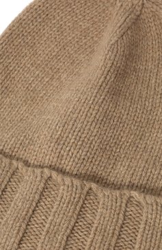 Женская кашемировая шапка EMPORIO ARMANI бежевого цвета, арт. 637547/0A461 | Фото 4 (Материал: Текстиль, Кашемир, Шерсть)